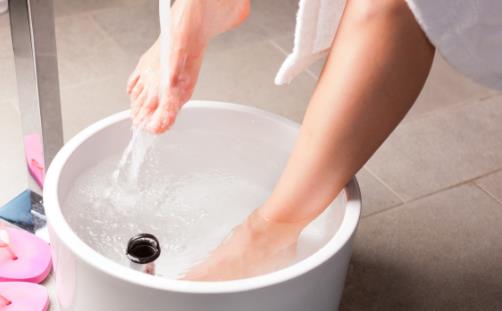 热水泡脚有没有好处? 热水泡脚要注意什么?